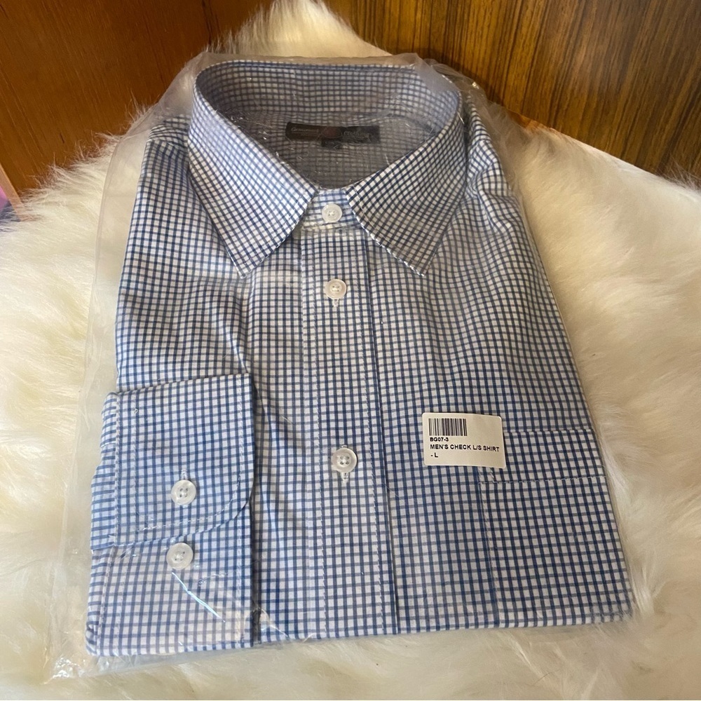 BNWT Genumark clothing men's blue & white button up collared shirt size large